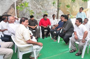 Celebrities Pay Homage to Mada Venkateswara Rao